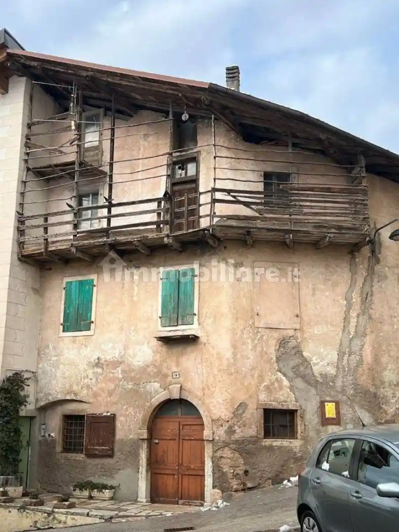 Casa indipendente in vendita a Trento