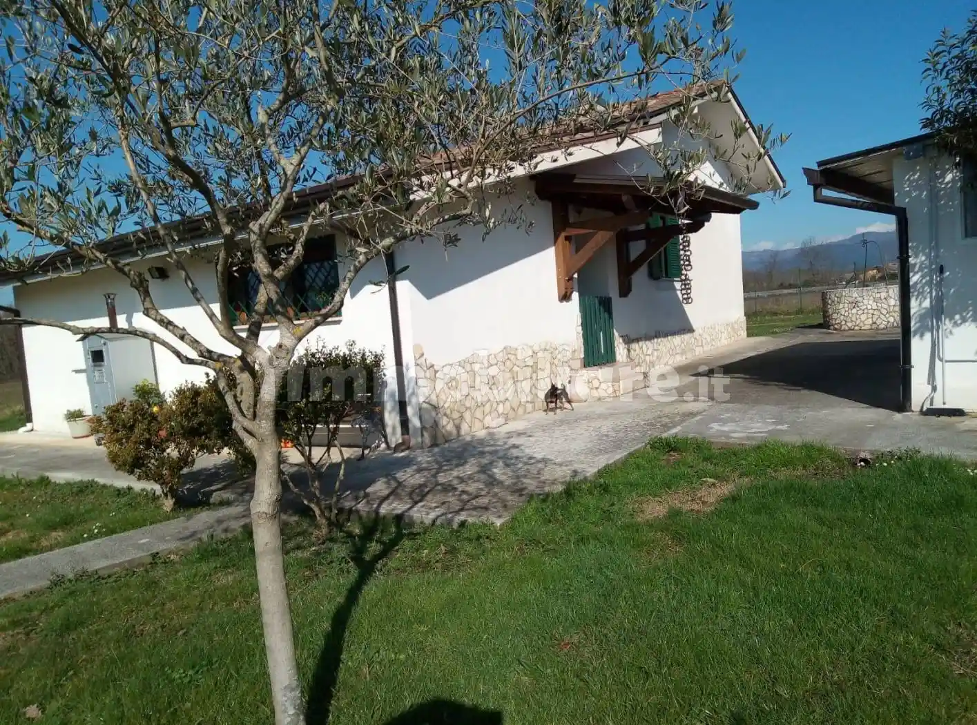 Villa in vendita a Colfelice