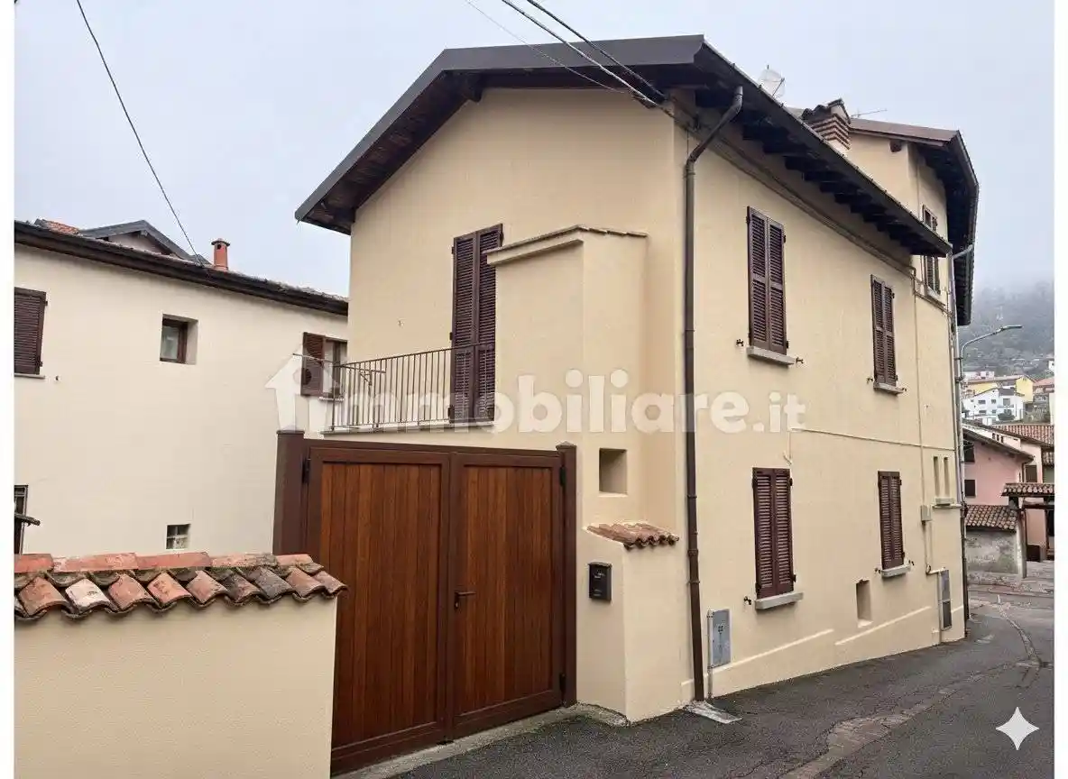 Villa in vendita a Como