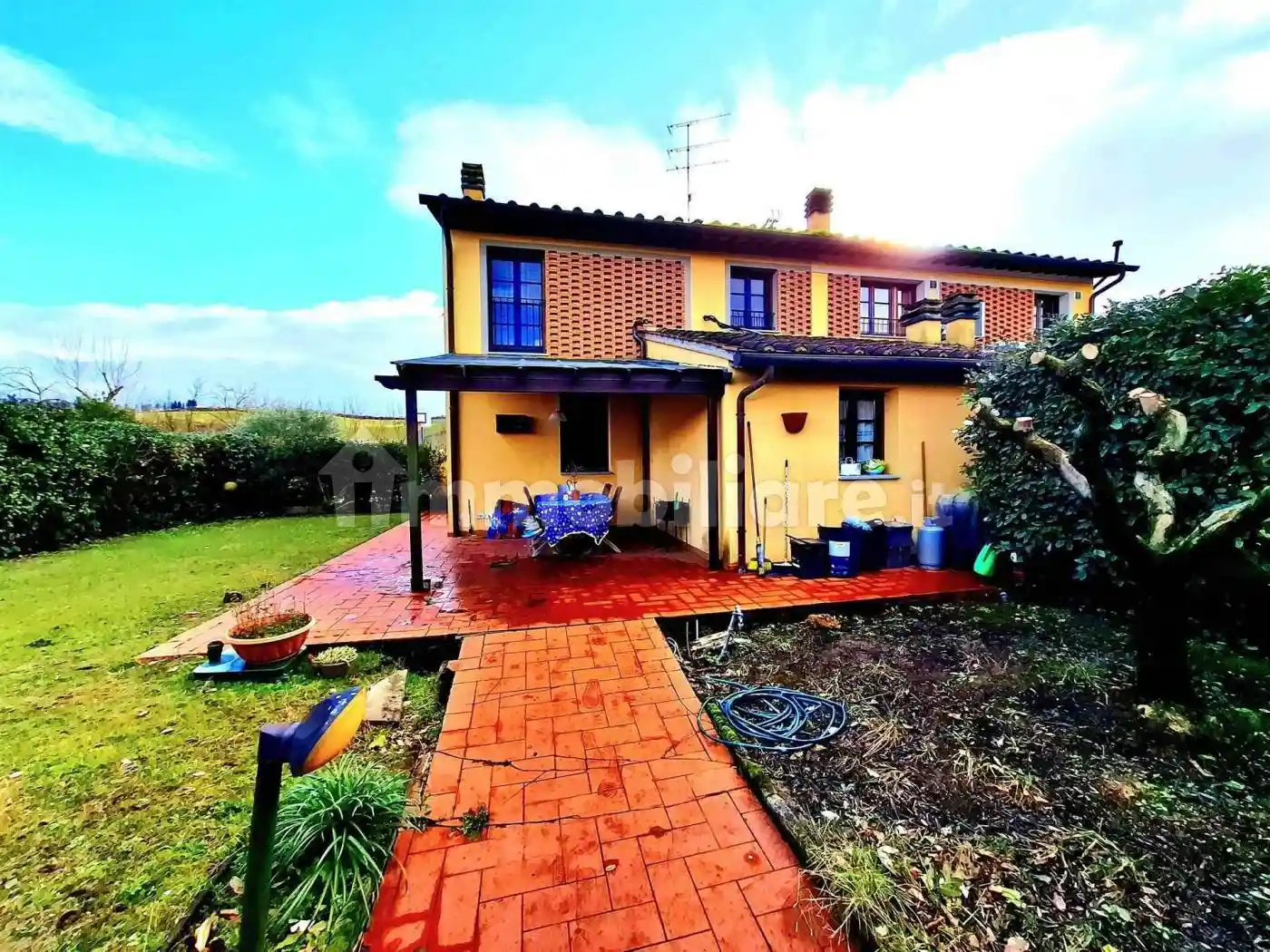 Rustico - Casale in vendita a Castelfiorentino