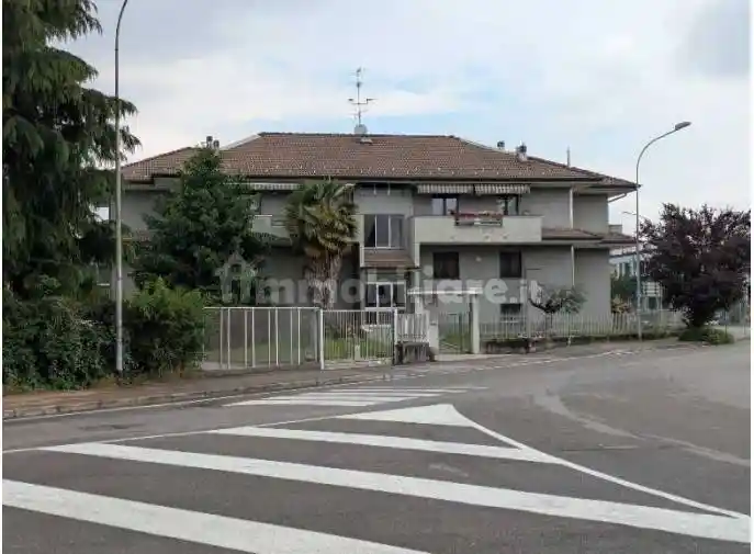 Appartamento in vendita a Solaro