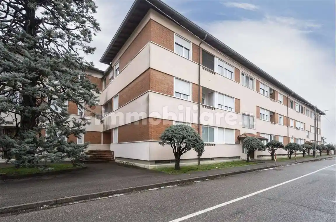 Appartamento in vendita a Vedano Olona