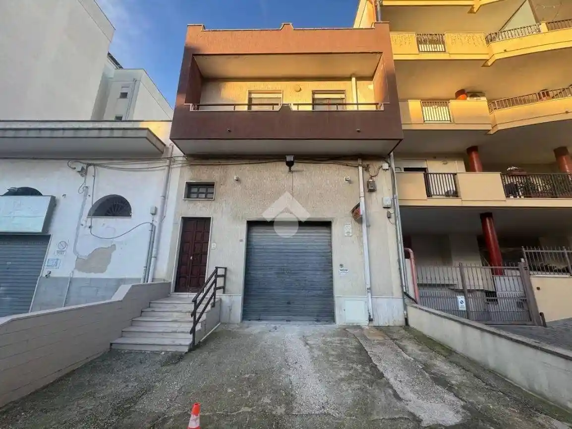 Casa indipendente in vendita a Brindisi