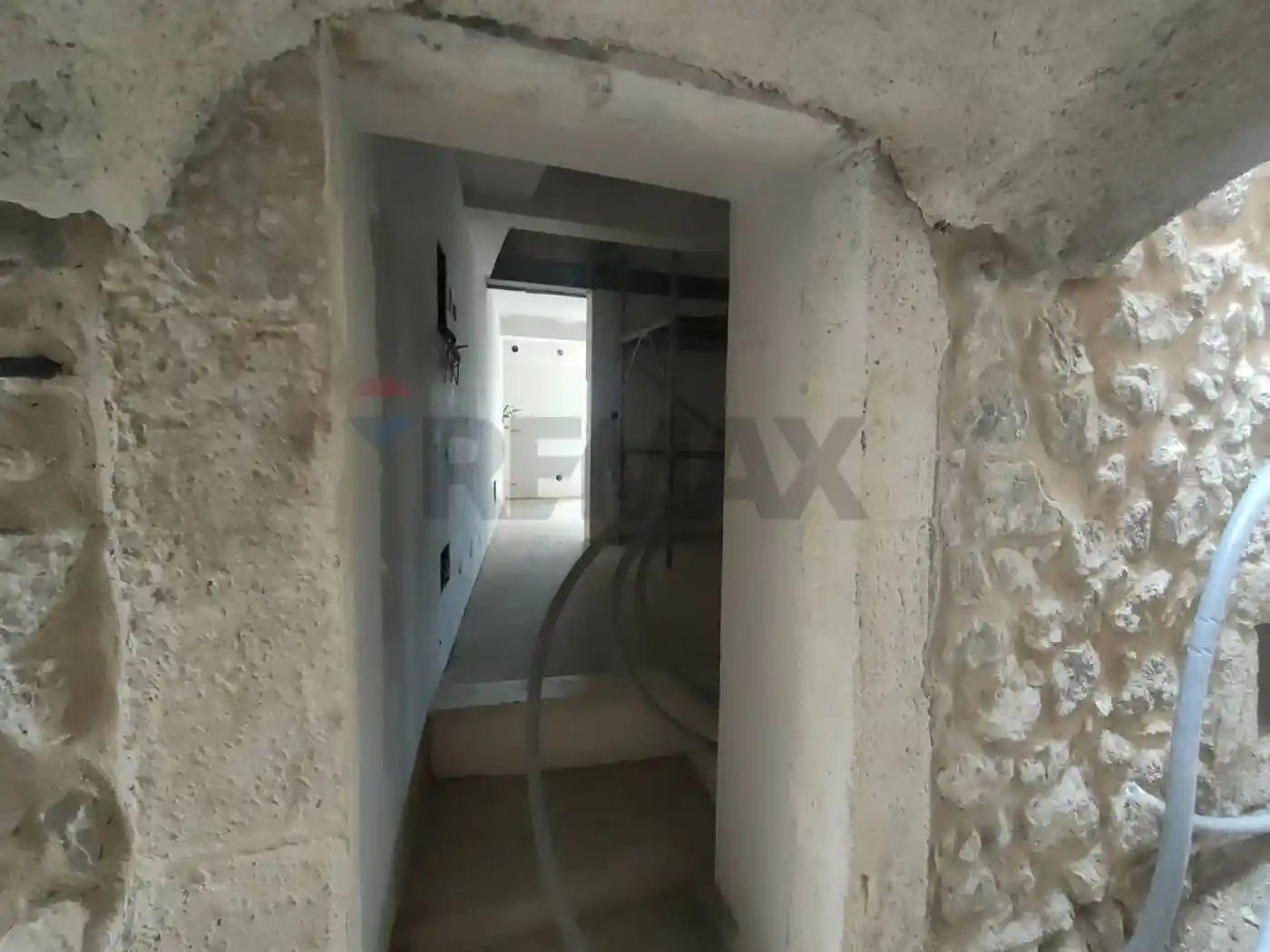 Casa indipendente in vendita a Prata d'Ansidonia