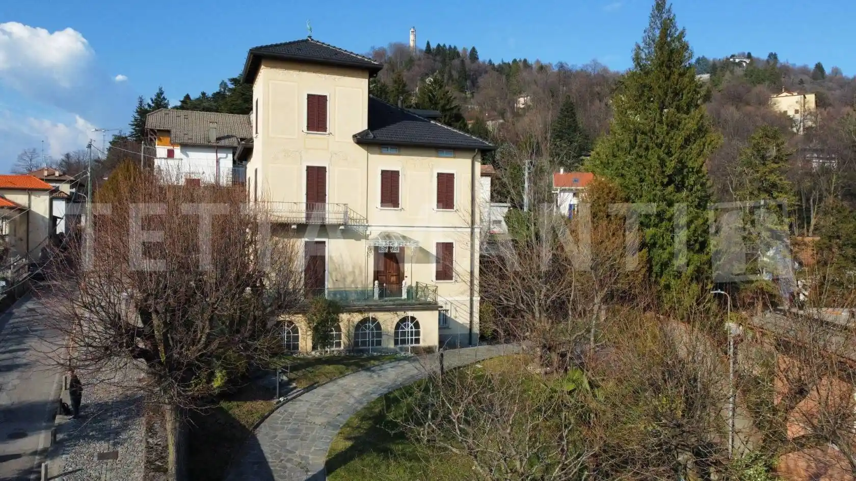 Villa in vendita a Brunate