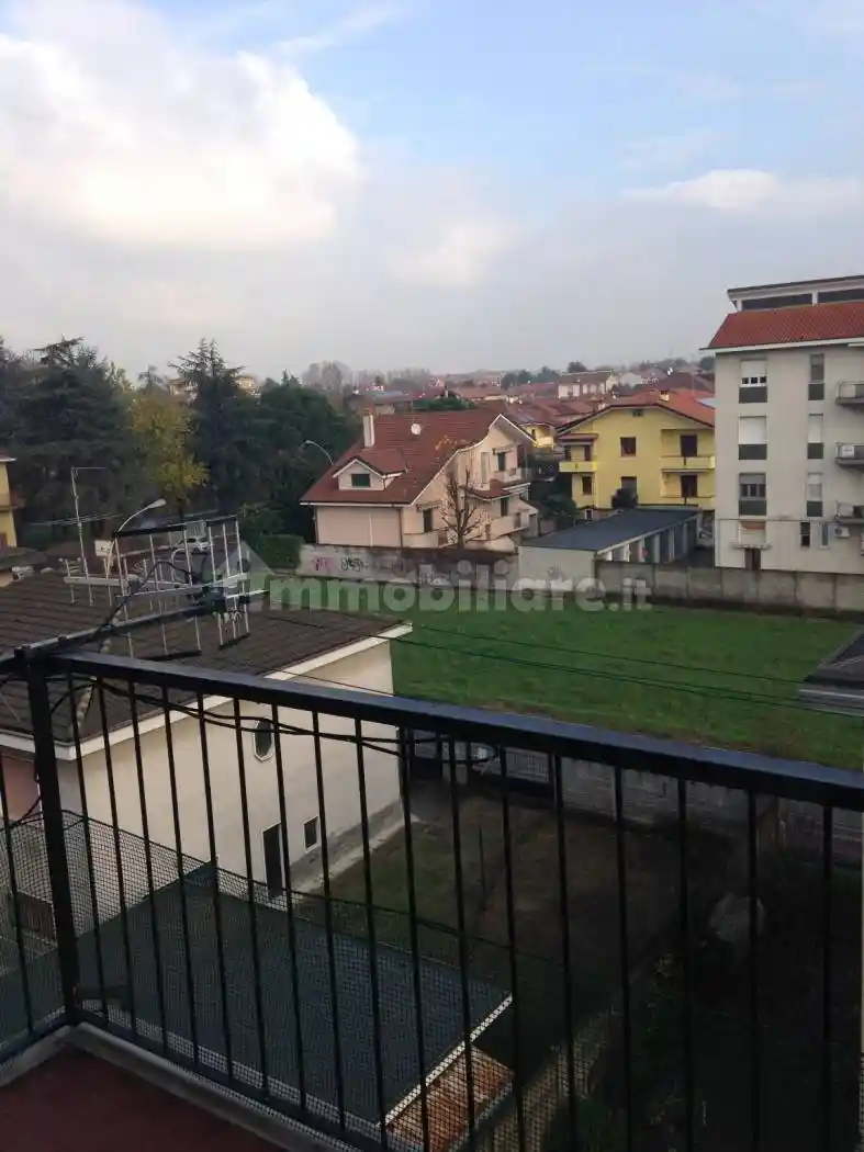 Appartamento in vendita a Bareggio
