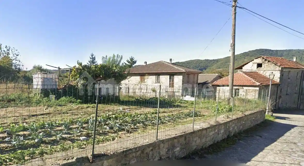 Casa indipendente in vendita a Castelletto Uzzone