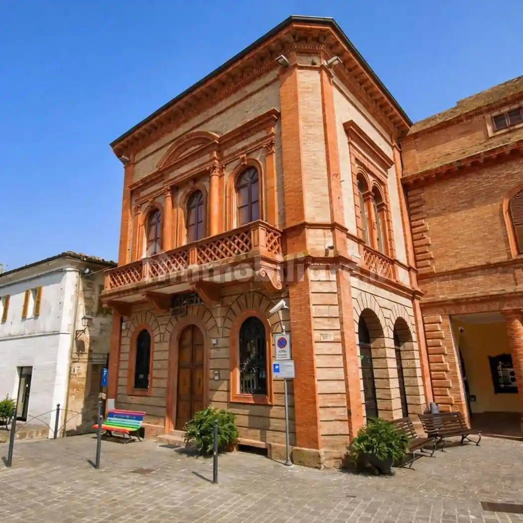 Palazzo - Edificio in vendita a Montecarotto