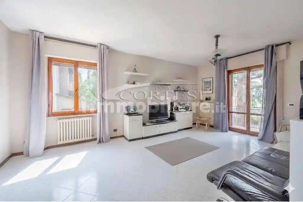 Casa indipendente in vendita a Perugia