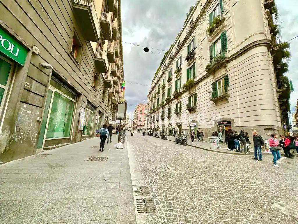 Appartamento in vendita a Napoli