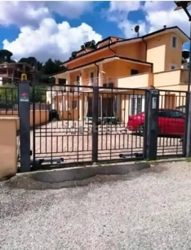 Villa in vendita a Morlupo