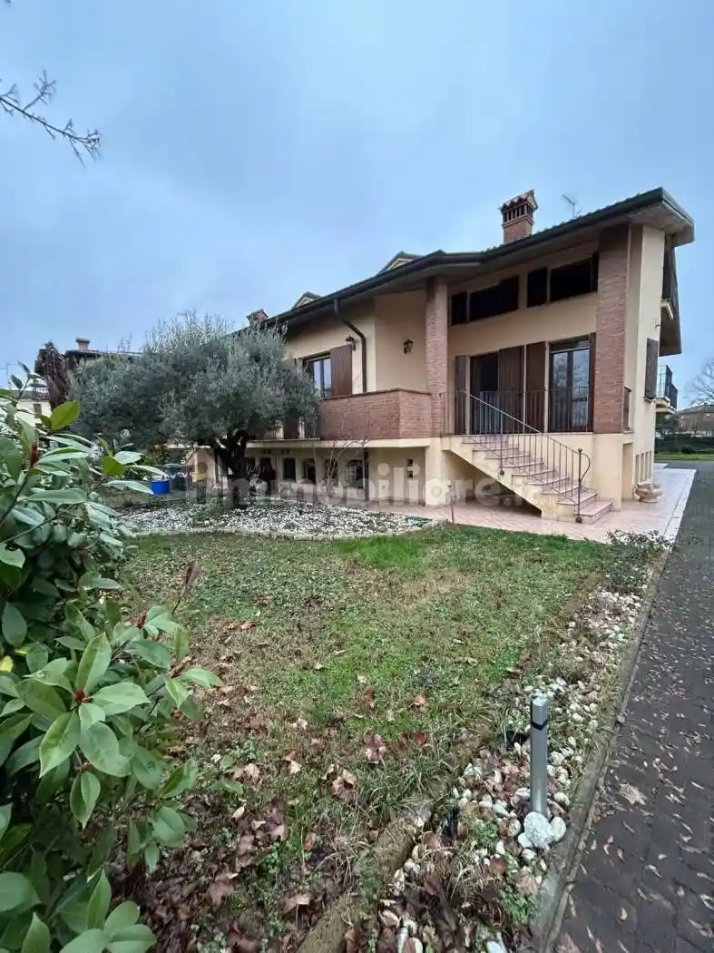Villa in vendita a San Felice sul Panaro
