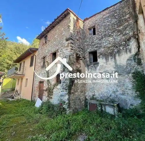 Rustico - Casale in vendita a Camaiore