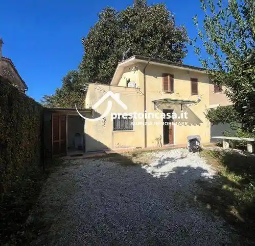 Casa indipendente in vendita a Pietrasanta
