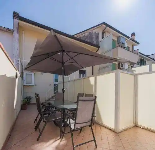 Appartamento in affitto a Viareggio