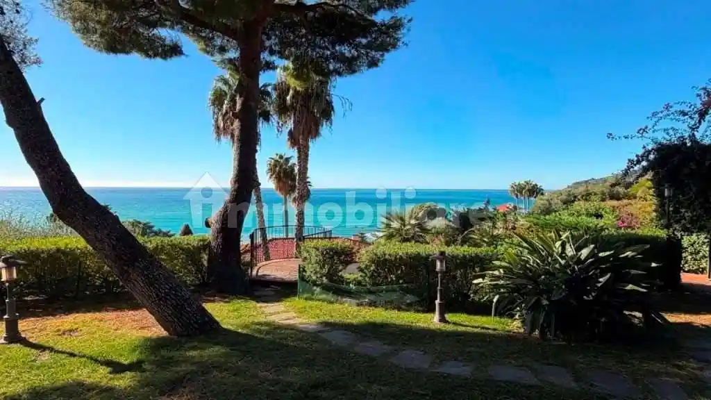 Villa in affitto a Ospedaletti