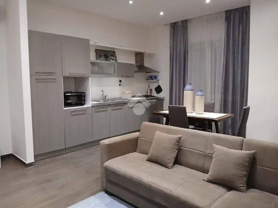 Appartamento in affitto a Napoli