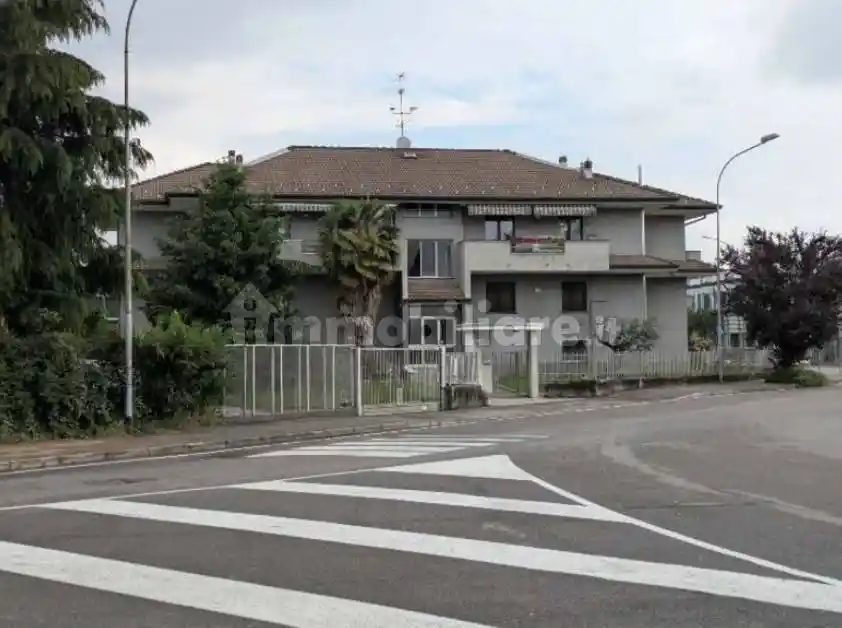 Appartamento in vendita a Solaro