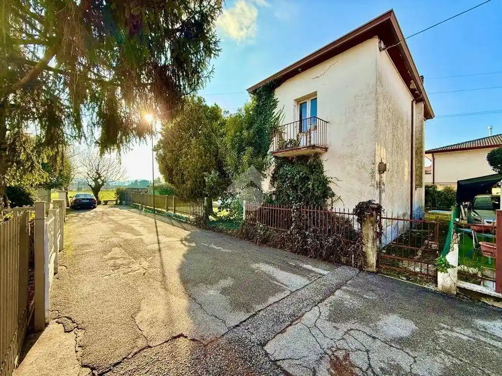 Casa indipendente in vendita a Abano Terme