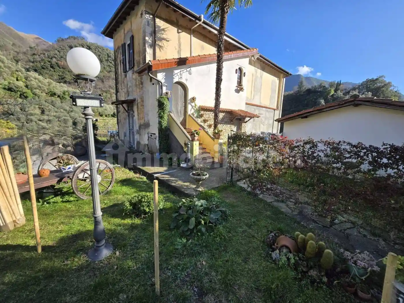 Villa in vendita a Montalto Carpasio