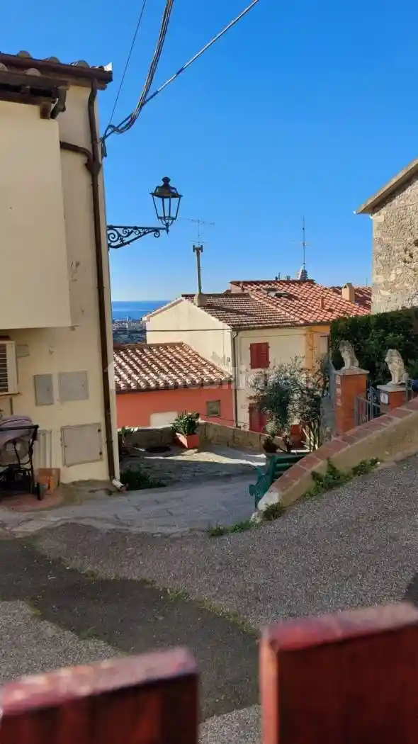 Appartamento in vendita a Rosignano Marittimo