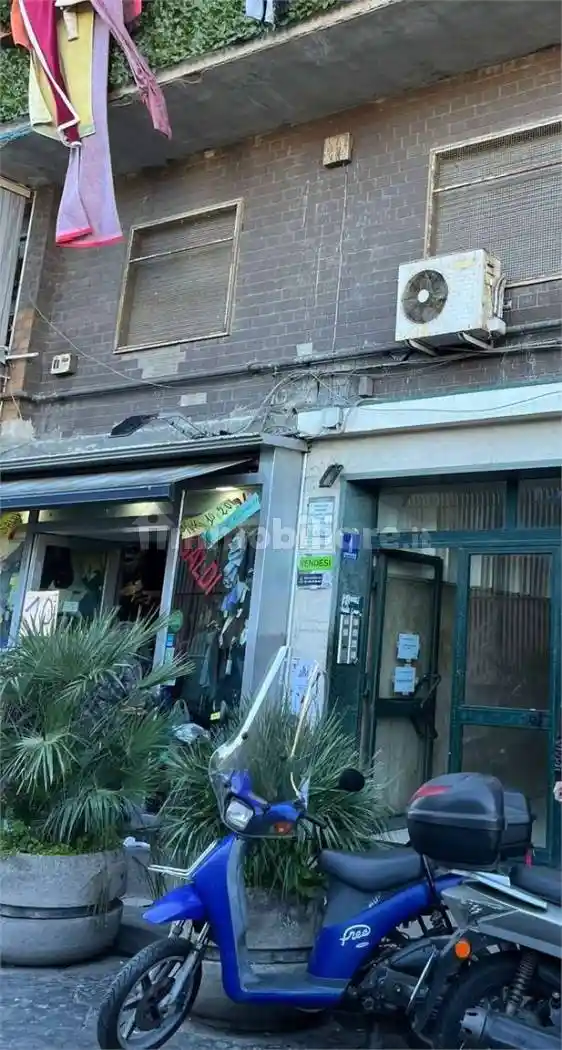 Appartamento in vendita a Napoli