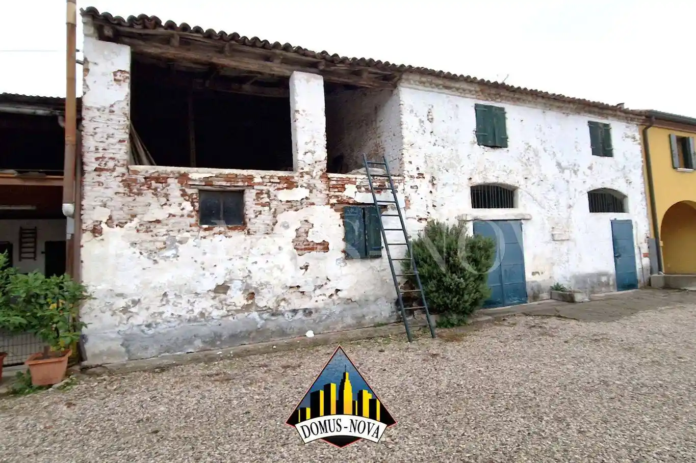 Rustico - Casale in vendita a Trebaseleghe