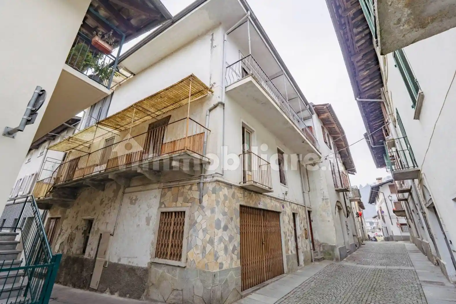 Casa indipendente in vendita a Barge