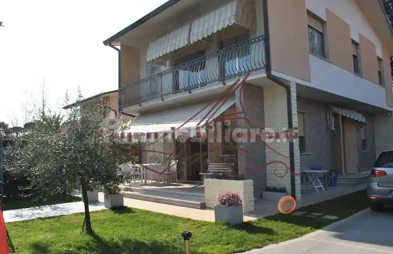 Villa in affitto a Forte dei Marmi