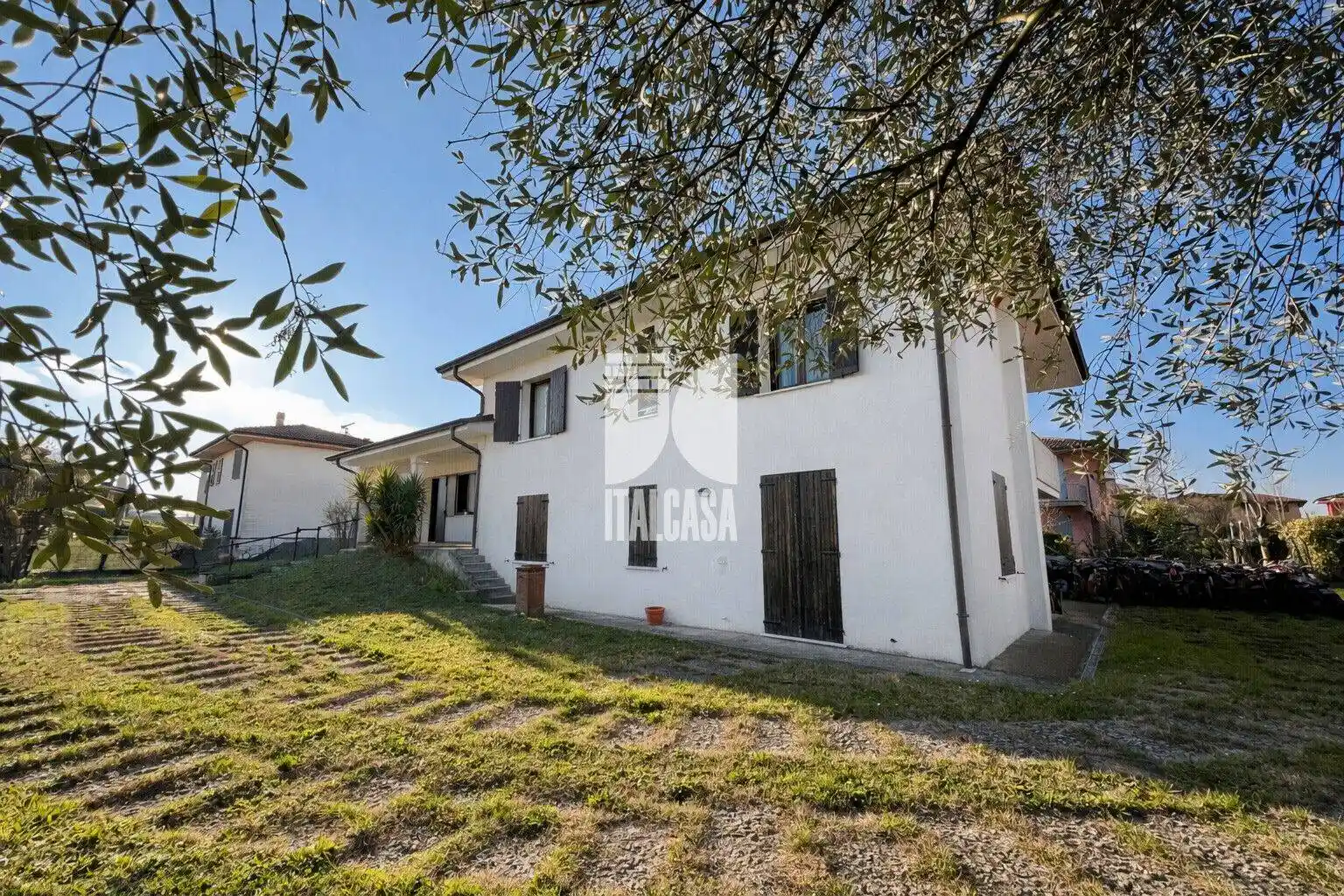 Villa in vendita a Curtatone