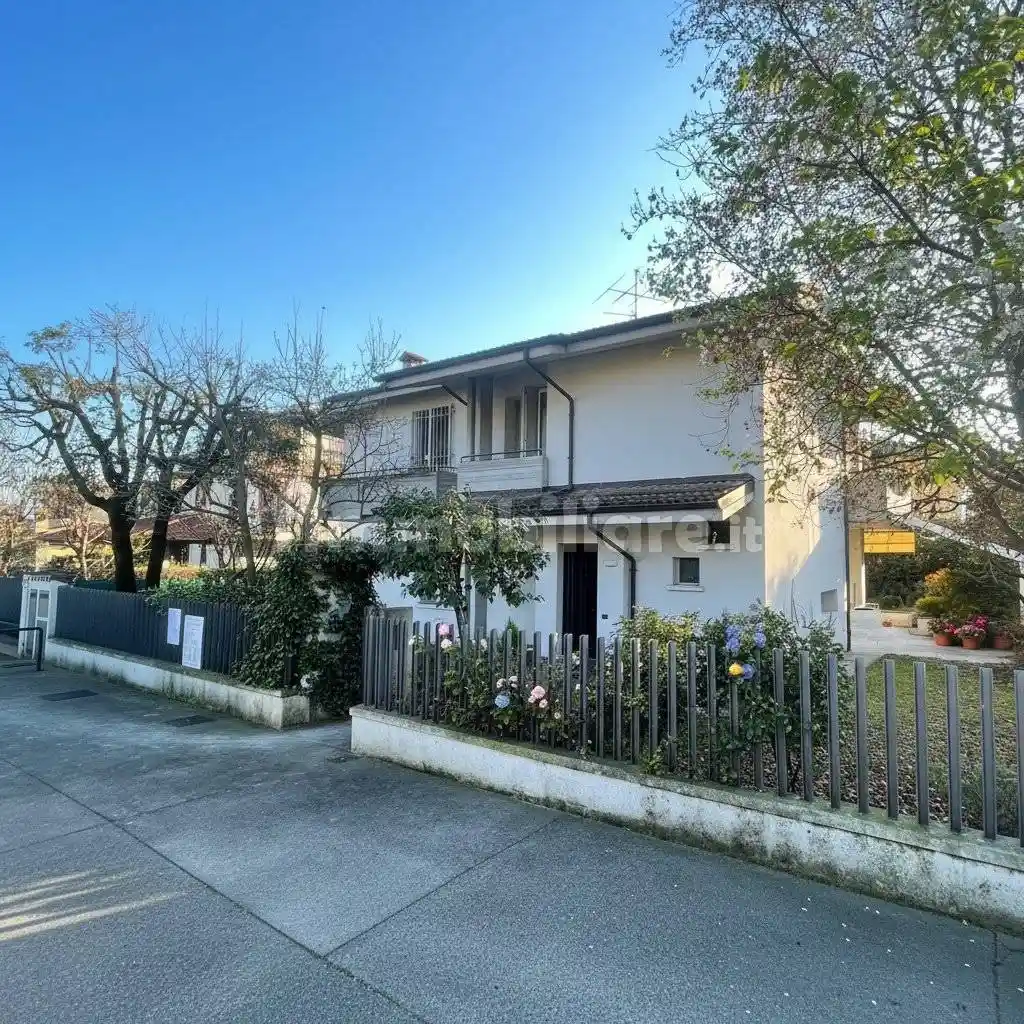 Appartamento in vendita a Brescia