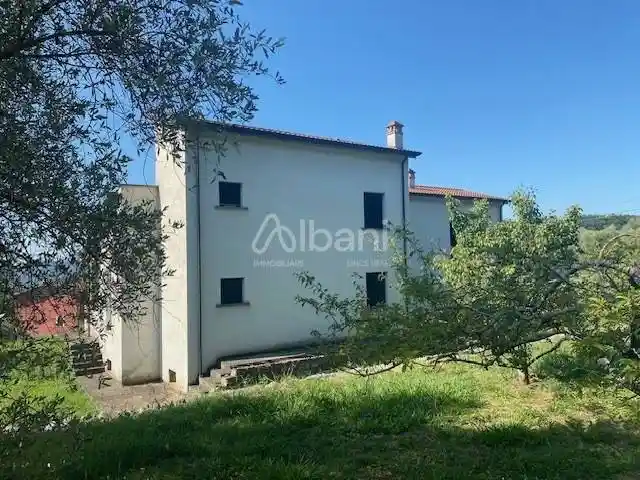 Villa in vendita a Bolano