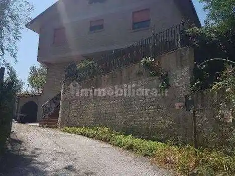 Appartamento in vendita a Collesalvetti