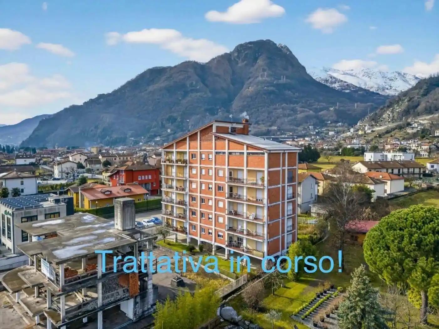 Appartamento in vendita a Dongo