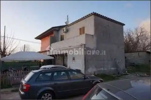 Appartamento in vendita a Sermoneta