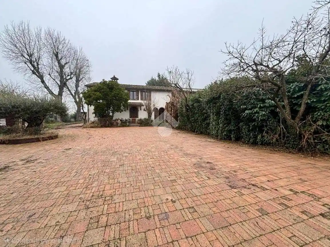 Villa in vendita a Ravenna