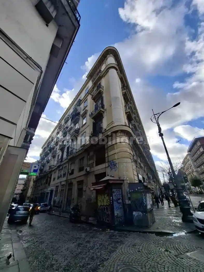 Appartamento in vendita a Napoli