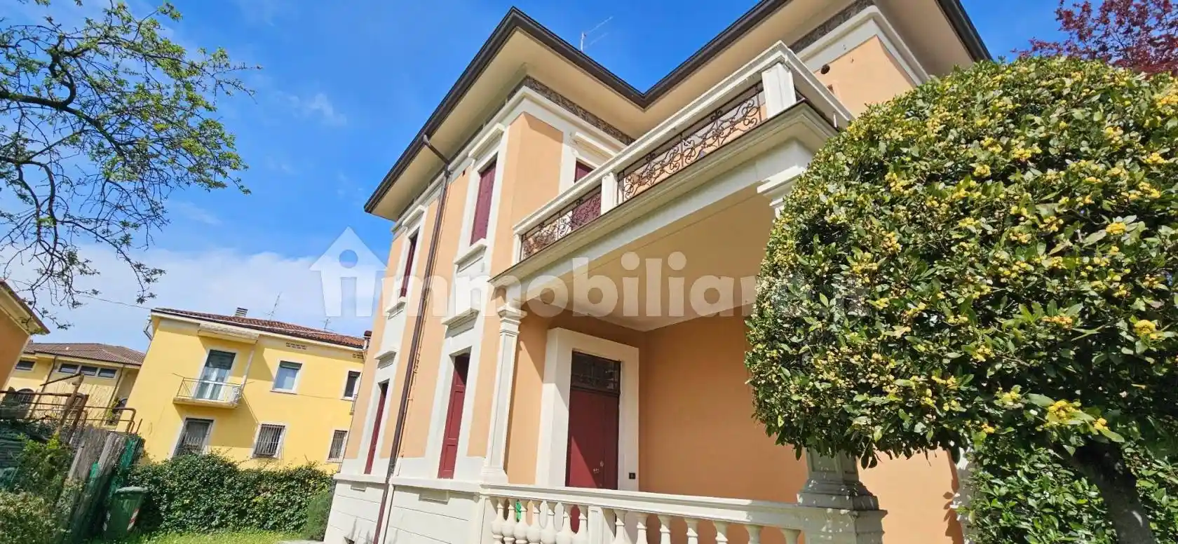 Villa in vendita a Verona