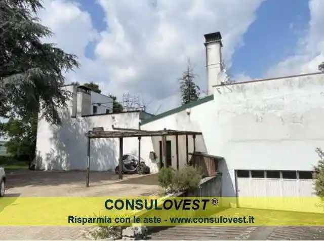 Casa indipendente in vendita a Cameri