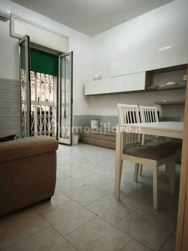 Appartamento in affitto a Napoli