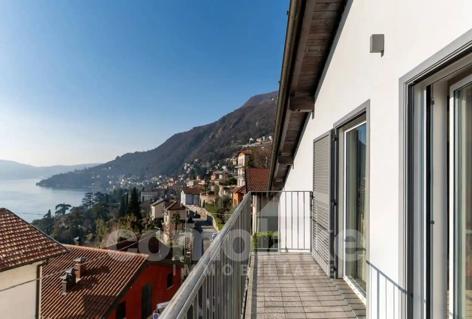 Villa in vendita a Moltrasio