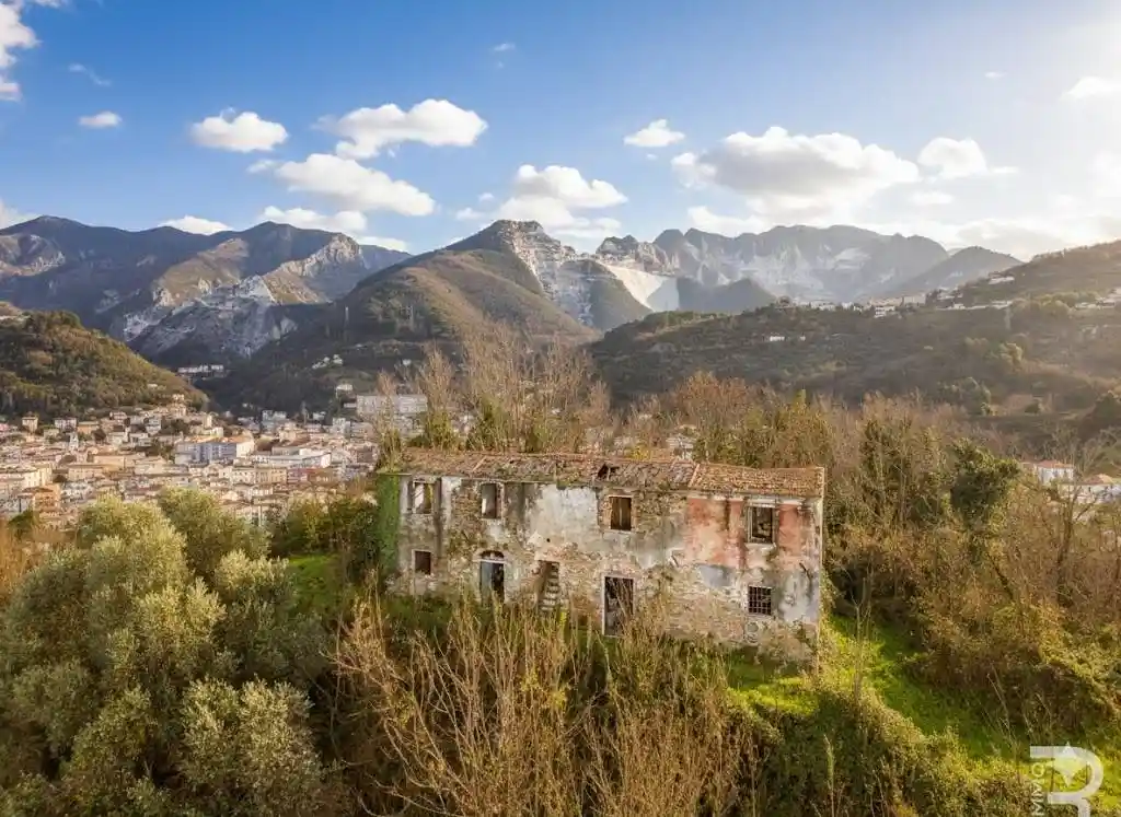 Rustico - Casale in vendita a Carrara