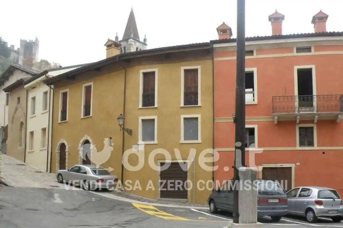 Palazzo - Edificio in vendita a Soave