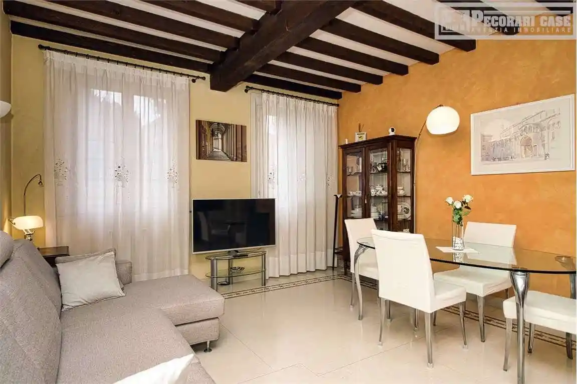 Appartamento in vendita a Modena