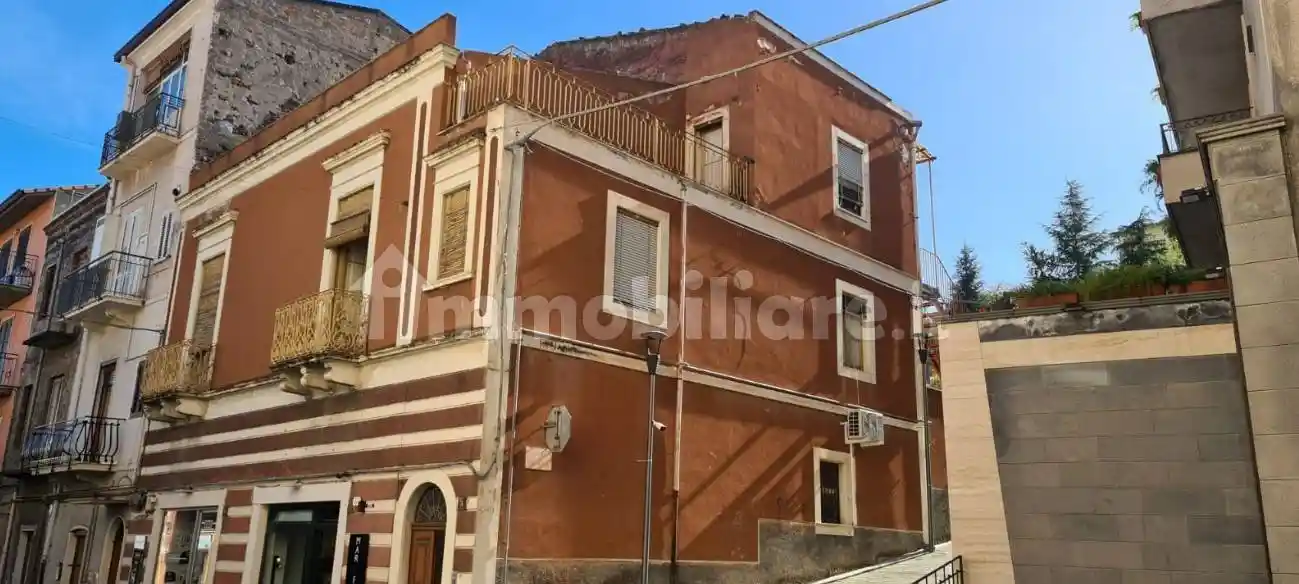 Casa indipendente in vendita a Bronte