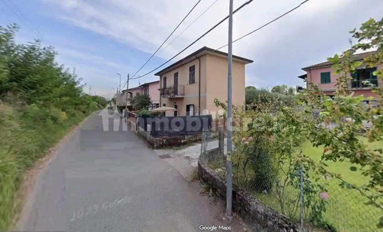 Casa indipendente in vendita a Carrara