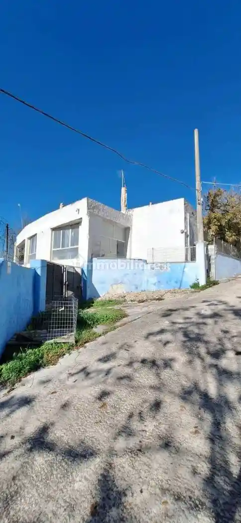 Villa in vendita a Torricella