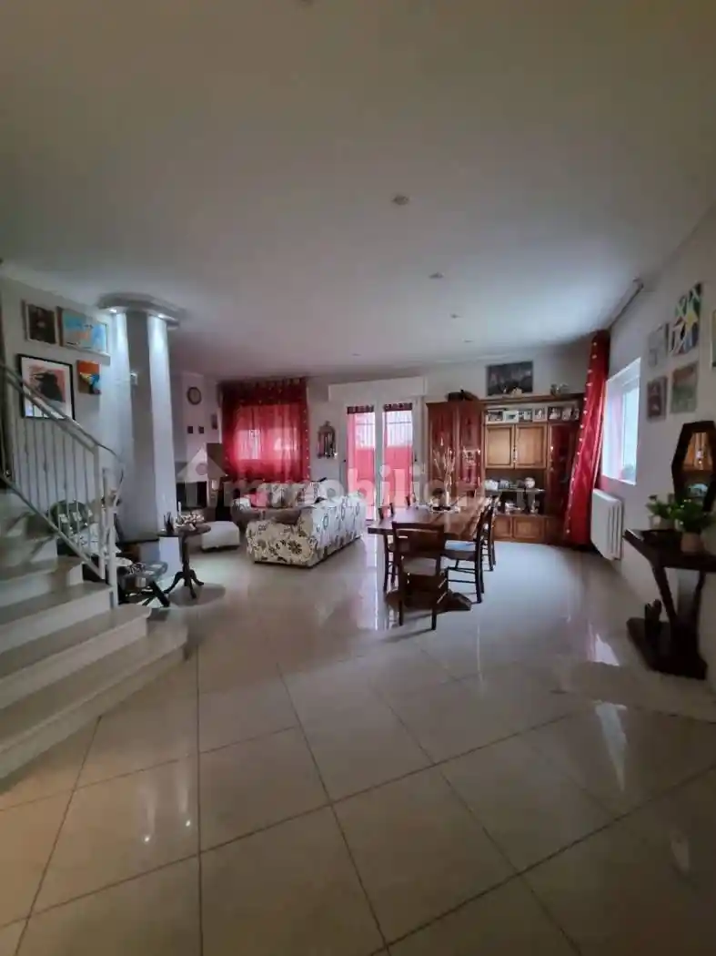 Villa in vendita a Cento