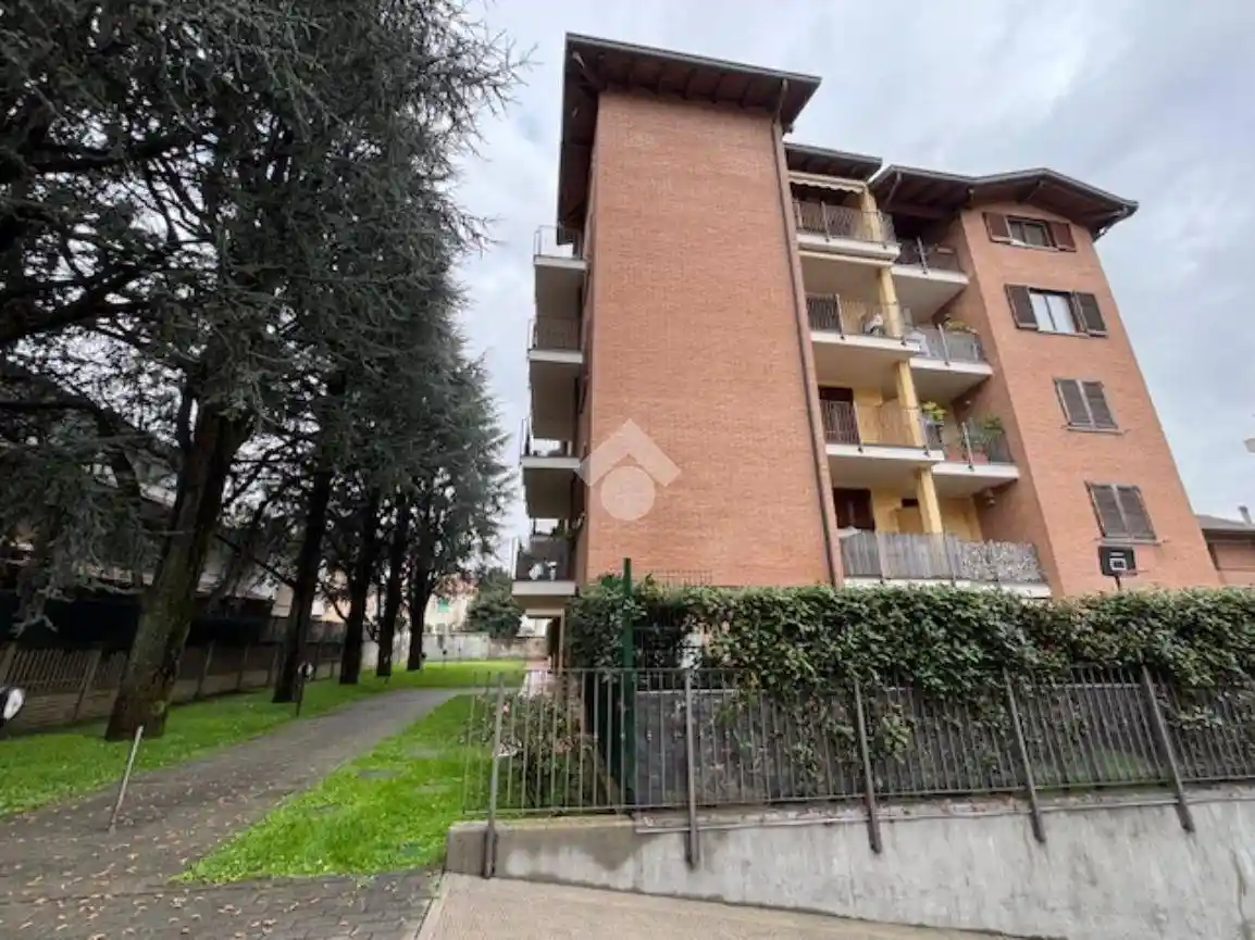 Appartamento in vendita a Limbiate