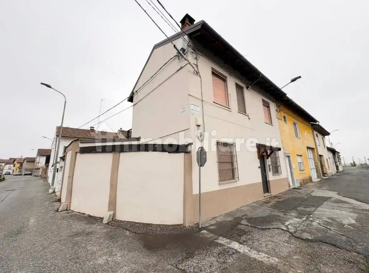 Villa in vendita a Villanova Monferrato